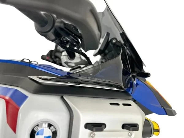 WRS WRS windgeleider voor op de tank van de R1300GS Adventure Windgeleider WRS windgeleider voor op de tank van de R1300GS Adventure